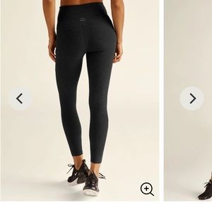 Black space dye Beyond Yoga leggings with pockets